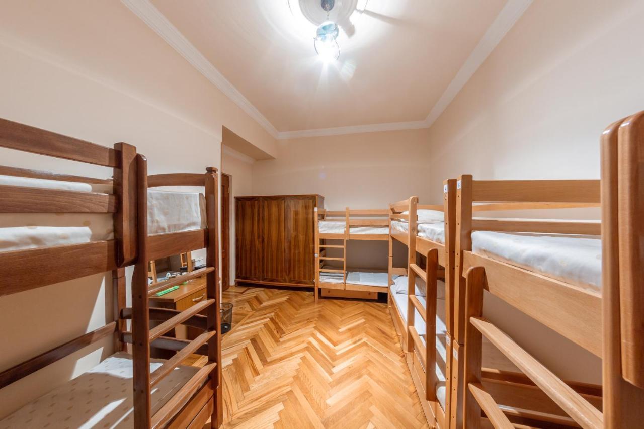 Arteast Hostel Γιερεβάν Εξωτερικό φωτογραφία